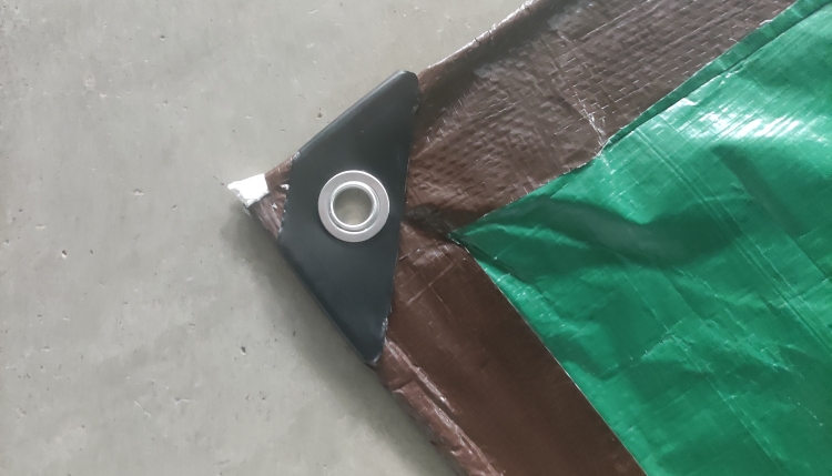 கவர் பாதுகாப்புக்காக 8'x10' 110GSM பிரவுன் கிரீன் PE தார்பாலின் கவர் பாதுகாப்புக்காக 8'x10' 110GSM பிரவுன் கிரீன் PE தார்பாலின்