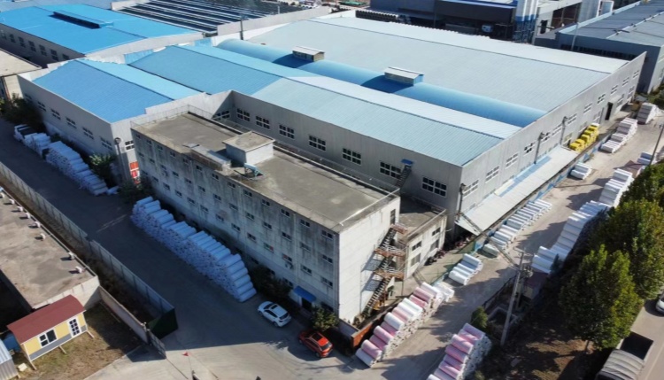 Linyi Jincang Plastic Products Co., Ltd. வசந்த விழாவிற்குப் பிறகு செயல்பாடுகளை மீண்டும் தொடங்குகிறது.